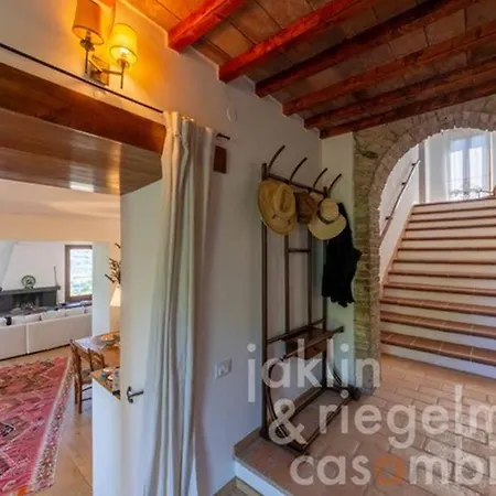Vila Lussuoso Casale Nel Verde Con Vista Splendida